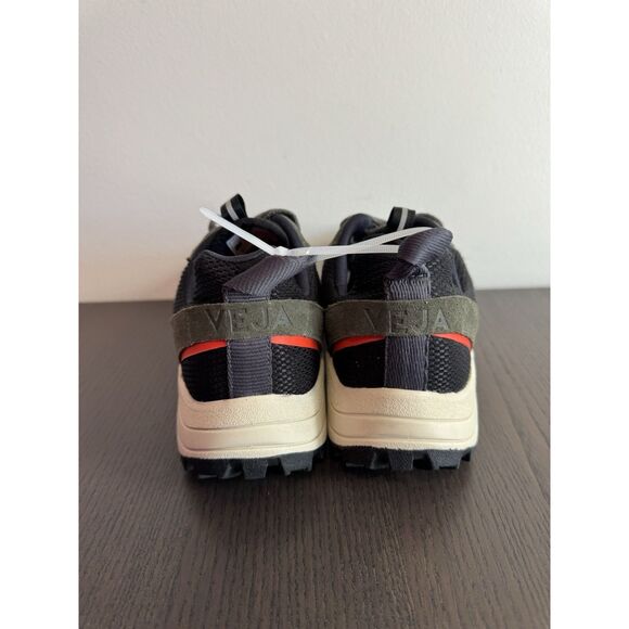 Size 9 - Veja Venturi Black Olive Pierre Sneakers Shoes Men’s NWOB Green Vejas - Picture 3 of 8